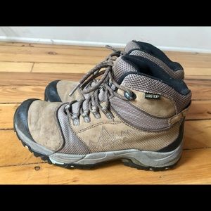 La Sportiva Women's FC ECO 3.2 GTX leather Hiking boots